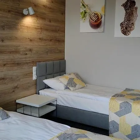 Hotel 107