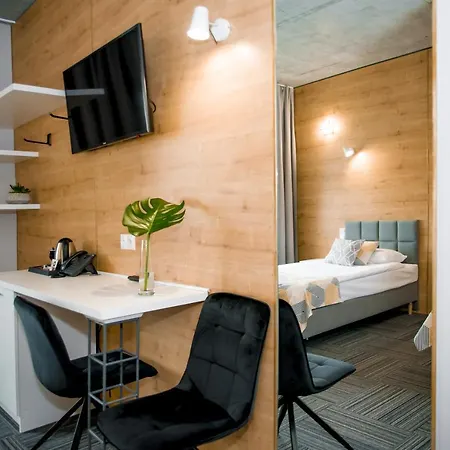 107 Hotel 3*