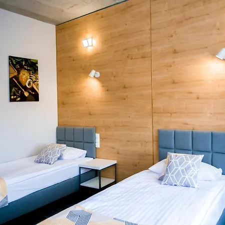 Hotel 107