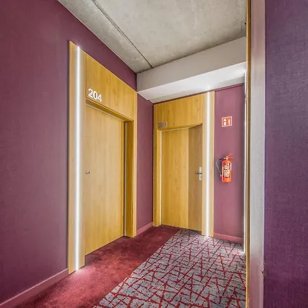 107 Hotel Rumia