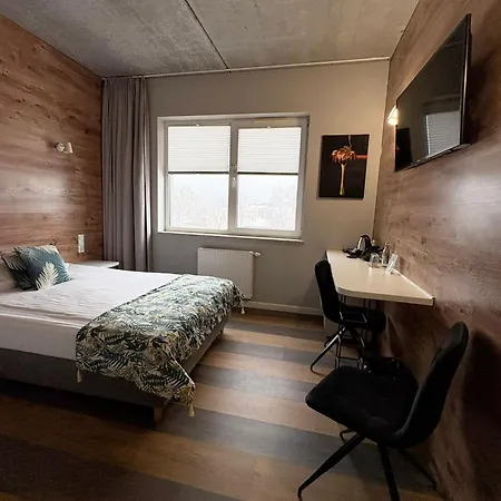 107 מלון רומיה