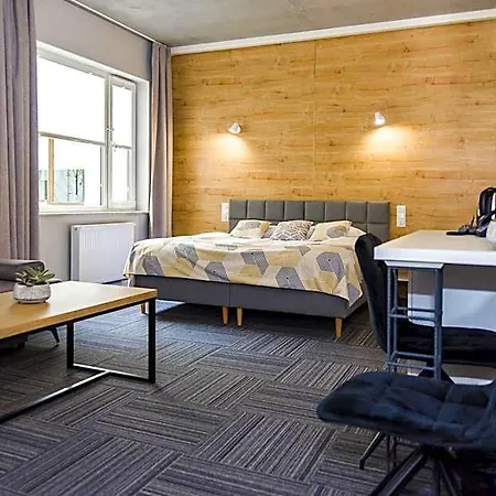 Hotel 107 3*